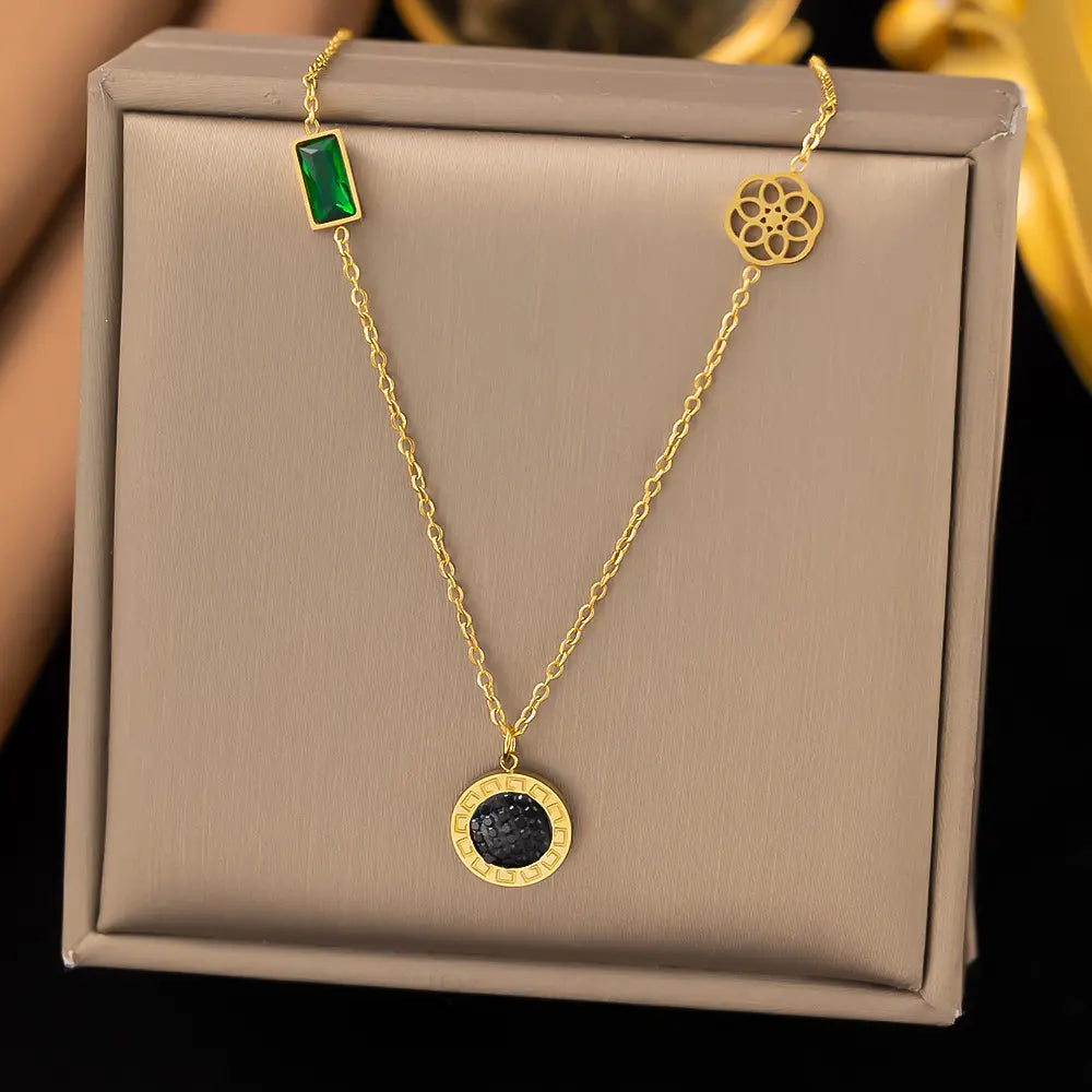 Collier  en titane et acier tendance