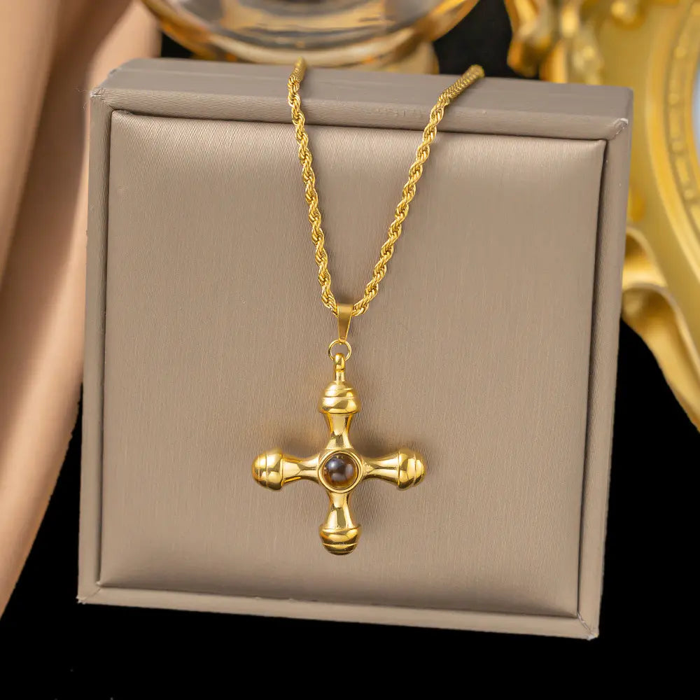 Collier  en titane et acier tendance