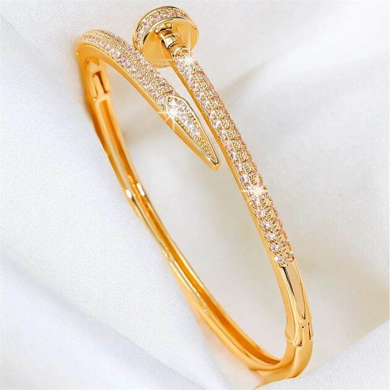 Bracelet manchette en cristal serpentine