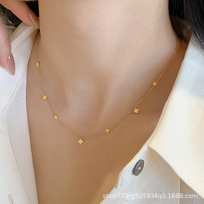 Collier  en titane et acier tendance